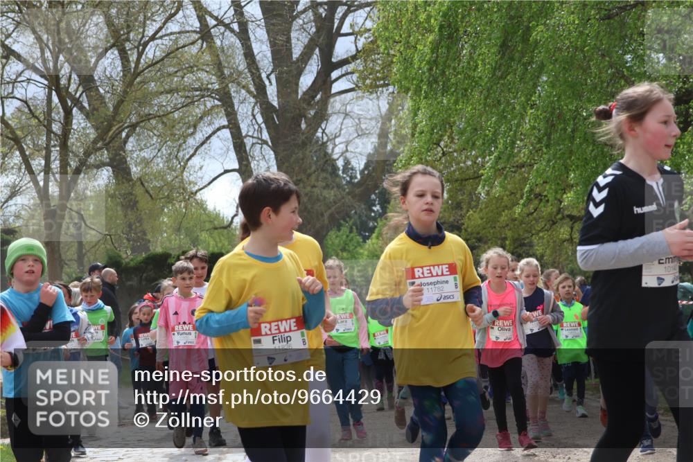 25.04.2026 - Das Zehntel Zöllner http://msf.ph/oto/9664429 25.04.2026 11:46:40 Laufen 11826, 11782, 1014 meine-sportfotos.de