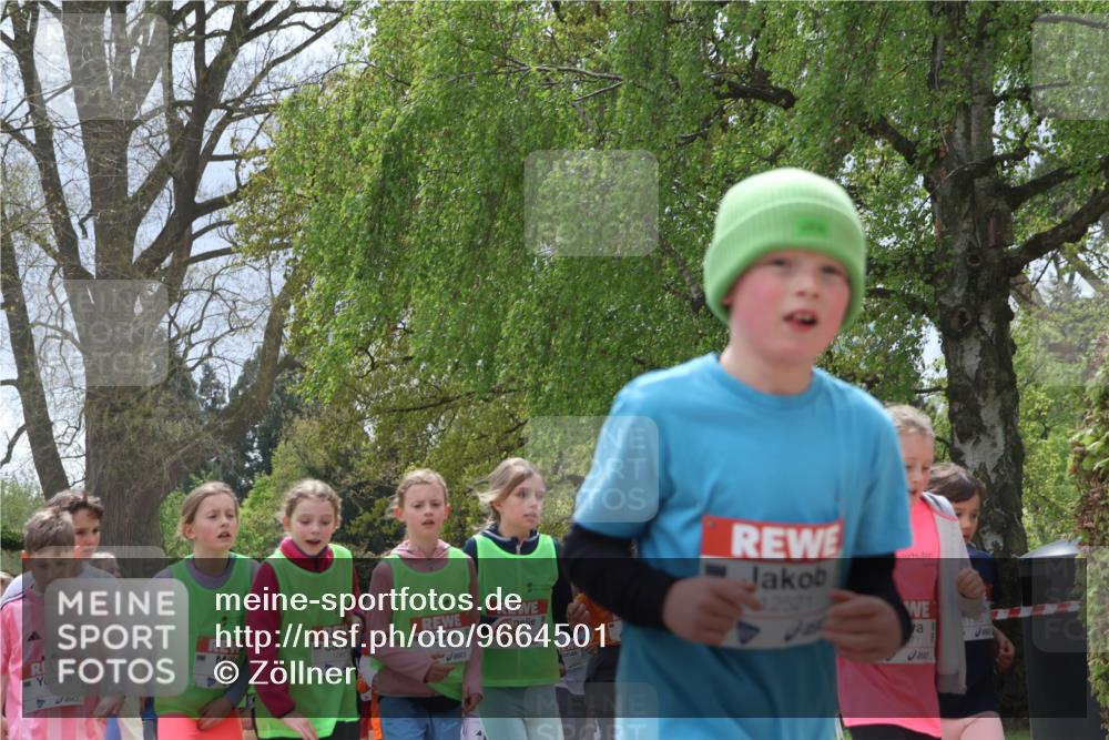 25.04.2026 - Das Zehntel Zöllner http://msf.ph/oto/9664501 25.04.2026 11:46:42 Laufen 11450, 1082, 10796, 117, 12521, 77, 115, 3 meine-sportfotos.de