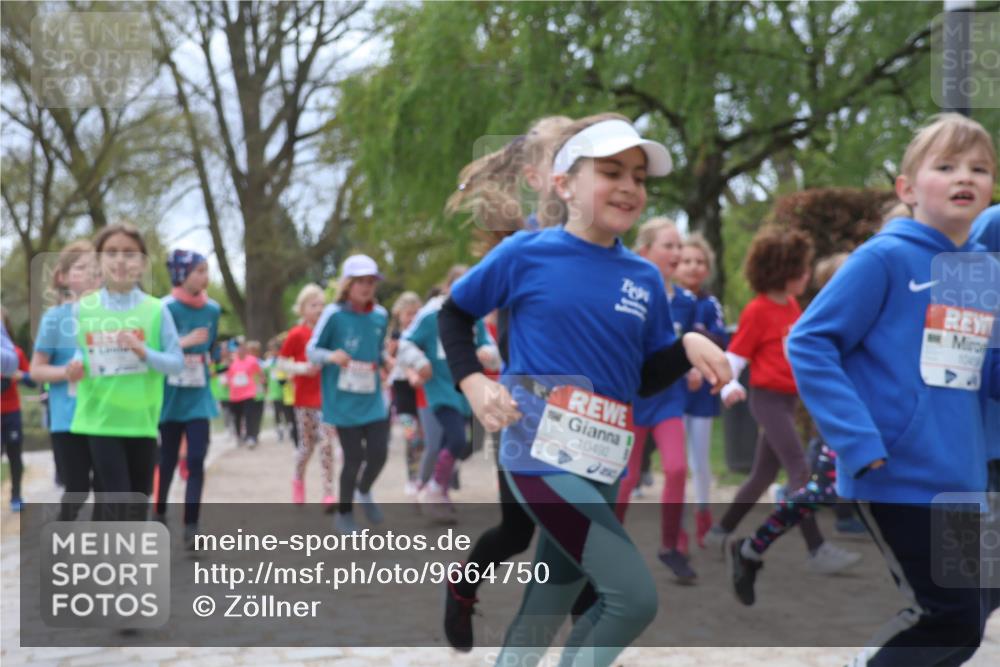 25.04.2026 - Das Zehntel Zöllner http://msf.ph/oto/9664750 25.04.2026 11:46:50 Laufen 10492 meine-sportfotos.de