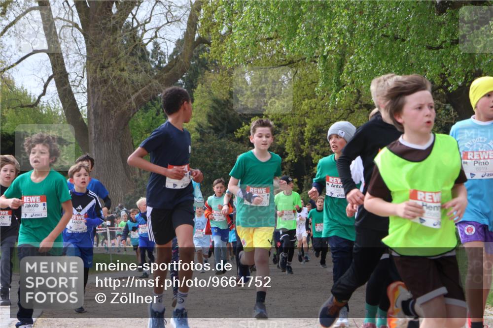 25.04.2026 - Das Zehntel Zöllner http://msf.ph/oto/9664752 25.04.2026 09:39:53 Laufen 7955, 7946, 6080, 6919 meine-sportfotos.de