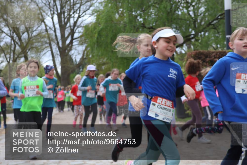 25.04.2026 - Das Zehntel Zöllner http://msf.ph/oto/9664753 25.04.2026 11:46:50 Laufen 10492 meine-sportfotos.de
