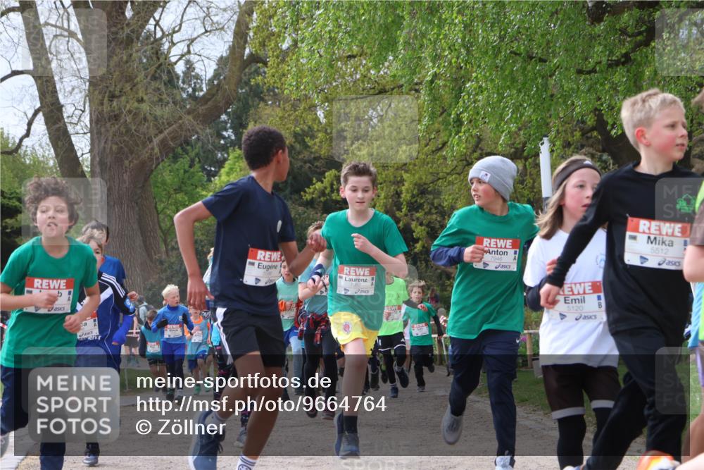 25.04.2026 - Das Zehntel Zöllner http://msf.ph/oto/9664764 25.04.2026 09:39:54 Laufen 7957, 7946, 5120, 5512 meine-sportfotos.de