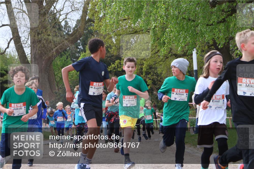25.04.2026 - Das Zehntel Zöllner http://msf.ph/oto/9664767 25.04.2026 09:39:54 Laufen 7955, 7957, 7946, 5120, 5512 meine-sportfotos.de
