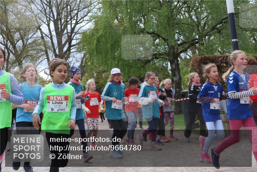 25.04.2026 - Das Zehntel Zöllner http://msf.ph/oto/9664780 25.04.2026 11:46:51 Laufen 10788 meine-sportfotos.de