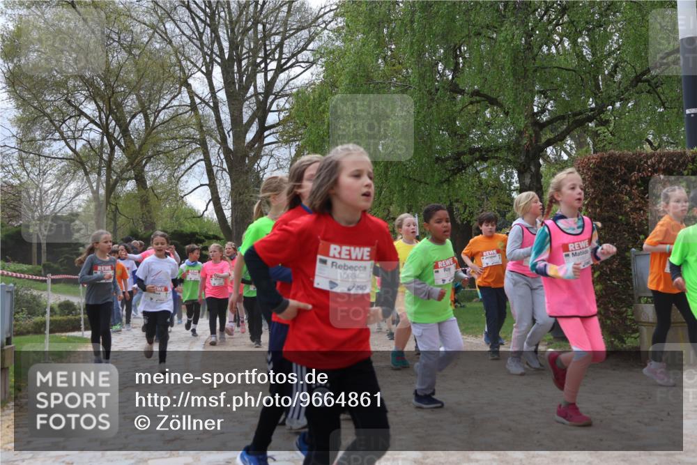 25.04.2026 - Das Zehntel Zöllner http://msf.ph/oto/9664861 25.04.2026 11:46:53 Laufen 10934 meine-sportfotos.de