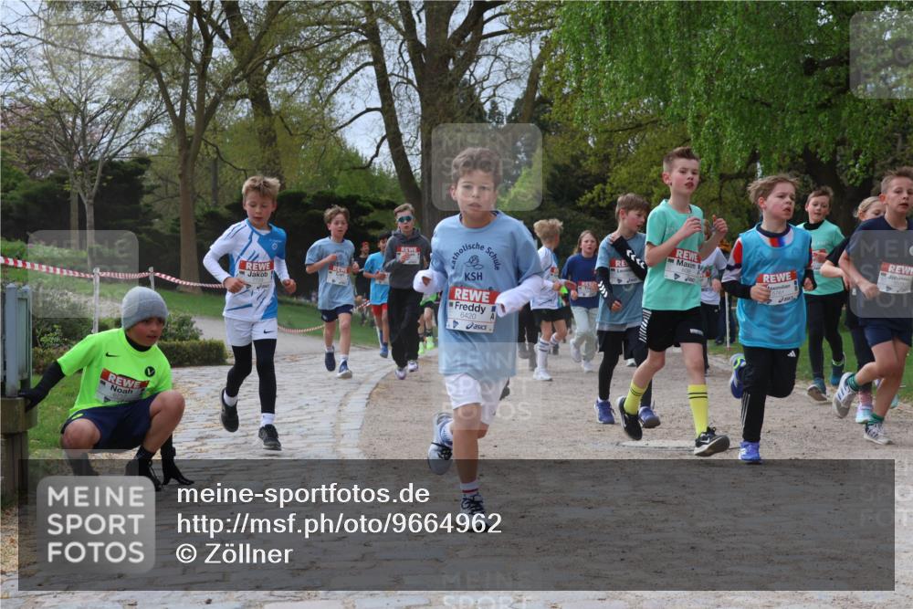 25.04.2026 - Das Zehntel Zöllner http://msf.ph/oto/9664962 25.04.2026 09:40:03 Laufen 6420, 5761, 5575 meine-sportfotos.de