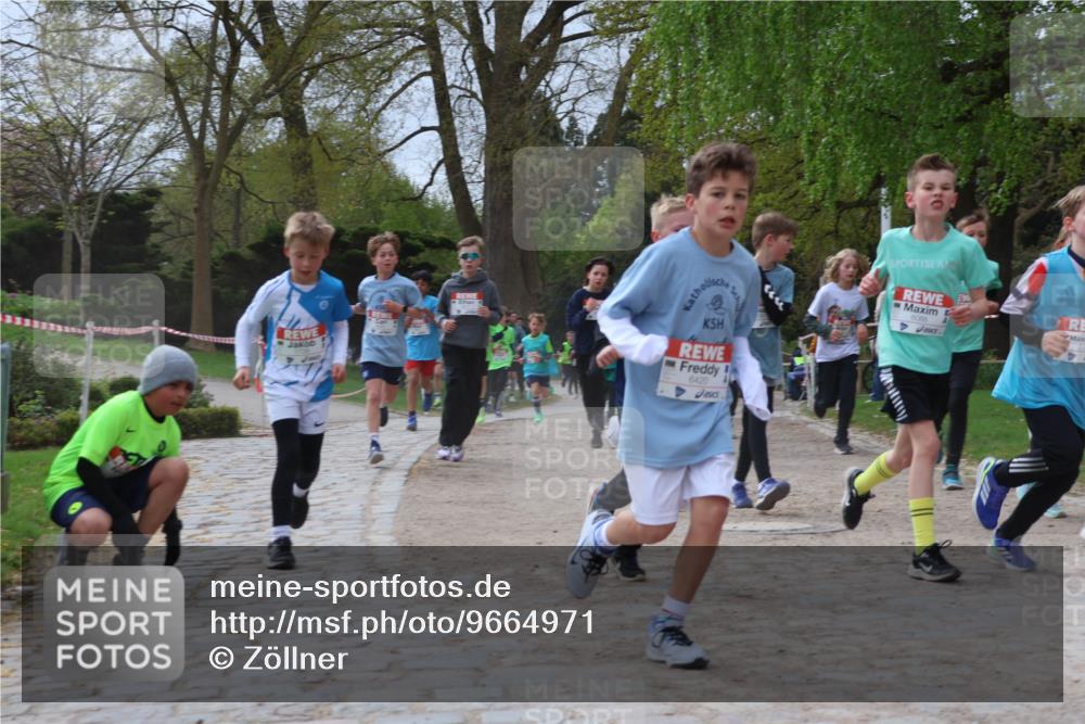25.04.2026 - Das Zehntel Zöllner http://msf.ph/oto/9664971 25.04.2026 09:40:04 Laufen 6420, 3311, 6088 meine-sportfotos.de