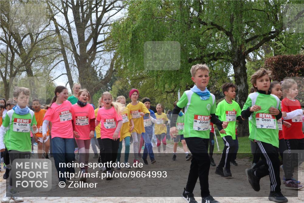 25.04.2026 - Das Zehntel Zöllner http://msf.ph/oto/9664993 25.04.2026 11:46:56 Laufen 12096, 10094, 12094, 12122, 0944, 50 meine-sportfotos.de