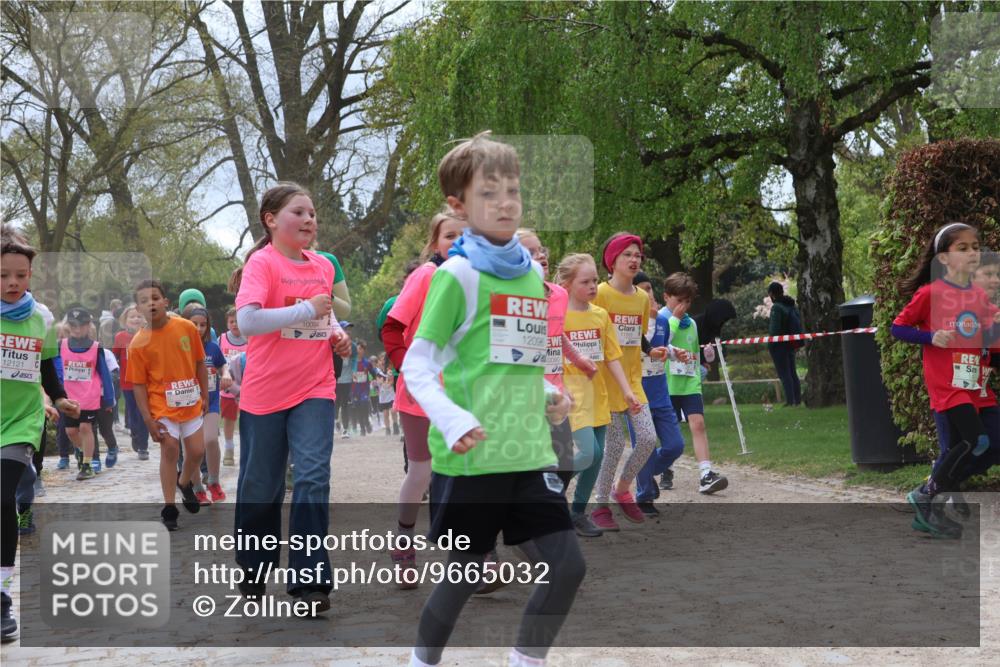 25.04.2026 - Das Zehntel Zöllner http://msf.ph/oto/9665032 25.04.2026 11:46:57 Laufen 12121, 10094, 12098, 0090, 11816, 800 meine-sportfotos.de