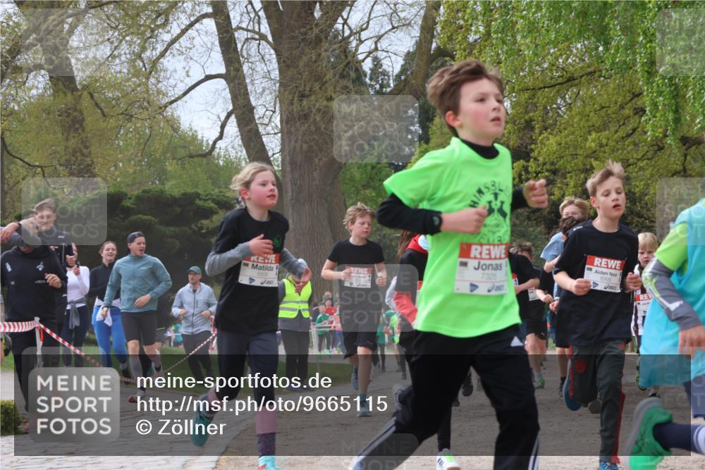 25.04.2026 - Das Zehntel Zöllner http://msf.ph/oto/9665115 25.04.2026 09:40:10 Laufen 5500, 7325, 6993 meine-sportfotos.de