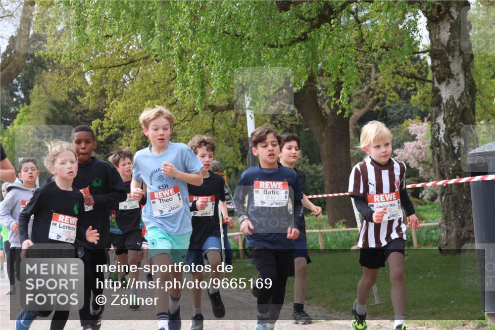25.04.2026 - Das Zehntel Zöllner http://msf.ph/oto/9665169 25.04.2026 09:40:12 Laufen 5495, 6410, 5569, 90 meine-sportfotos.de