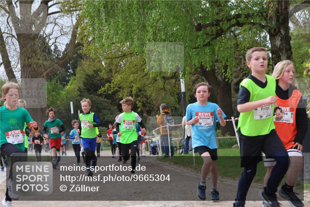 25.04.2026 - Das Zehntel Zöllner http://msf.ph/oto/9665304 25.04.2026 09:40:18 Laufen 7981, 6869, 6100, 95 meine-sportfotos.de