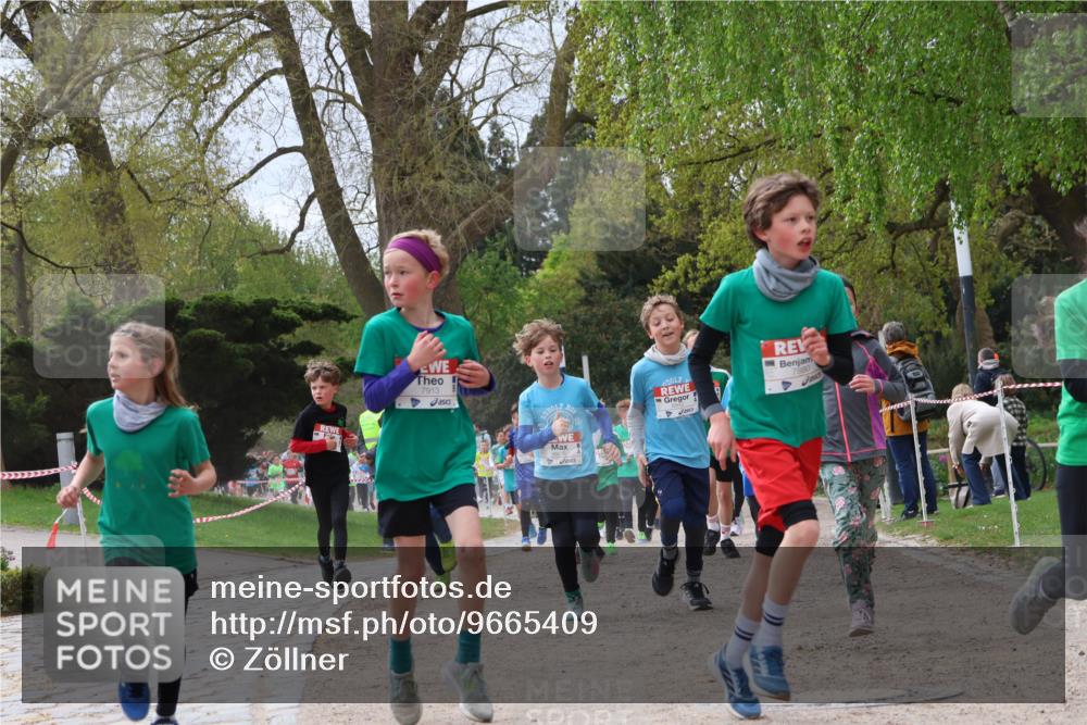 25.04.2026 - Das Zehntel Zöllner http://msf.ph/oto/9665409 25.04.2026 09:40:22 Laufen 7913, 7880 meine-sportfotos.de
