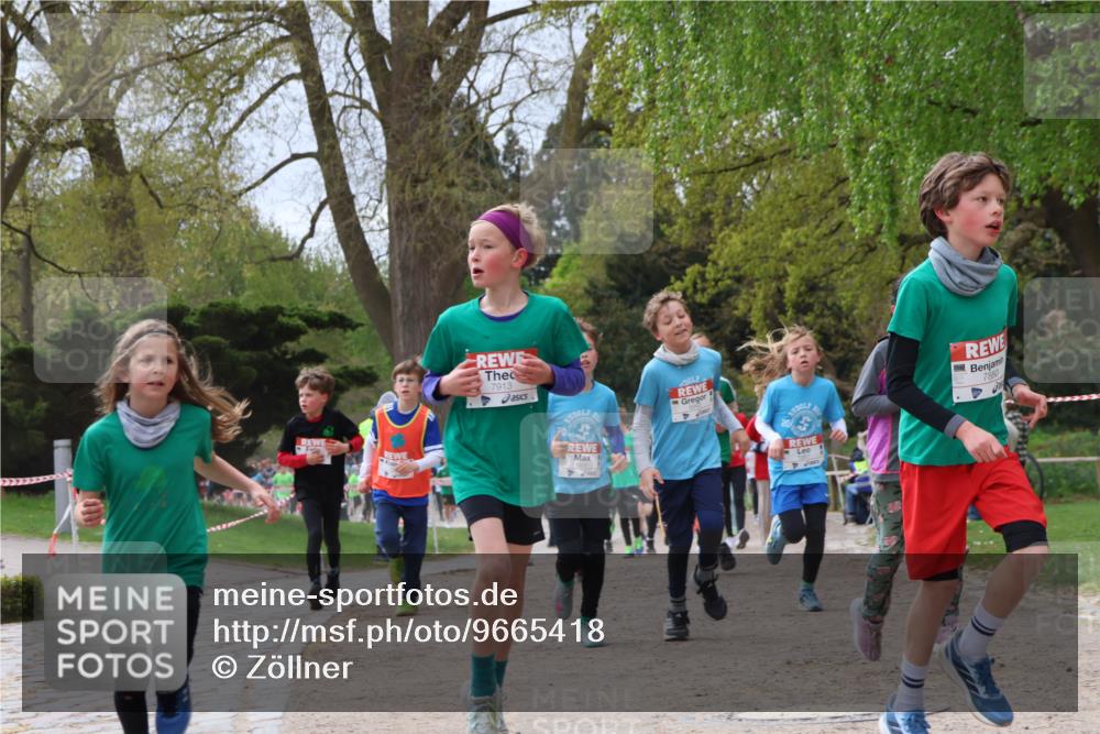 25.04.2026 - Das Zehntel Zöllner http://msf.ph/oto/9665418 25.04.2026 09:40:22 Laufen 7913, 7880 meine-sportfotos.de