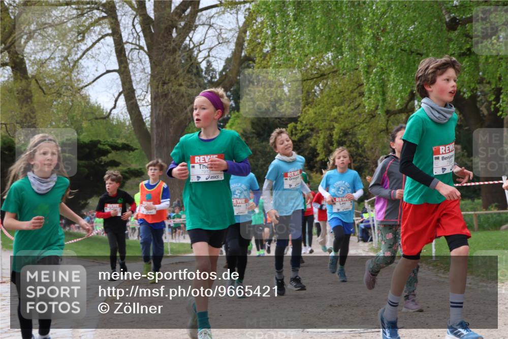25.04.2026 - Das Zehntel Zöllner http://msf.ph/oto/9665421 25.04.2026 09:40:22 Laufen 7913, 7880 meine-sportfotos.de