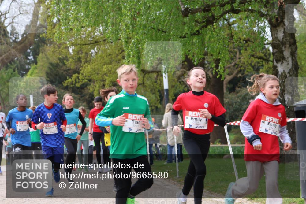 25.04.2026 - Das Zehntel Zöllner http://msf.ph/oto/9665580 25.04.2026 09:40:28 Laufen 5626, 6136, 6142 meine-sportfotos.de