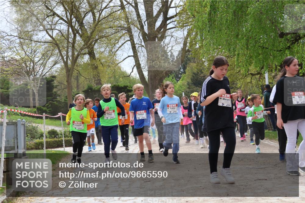 25.04.2026 - Das Zehntel Zöllner http://msf.ph/oto/9665590 25.04.2026 11:47:26 Laufen 10293, 10294, 50 meine-sportfotos.de