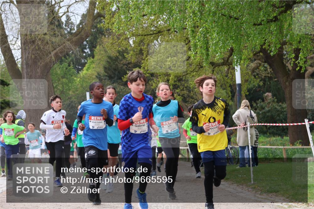 25.04.2026 - Das Zehntel Zöllner http://msf.ph/oto/9665595 25.04.2026 09:40:28 Laufen 8061, 8060 meine-sportfotos.de