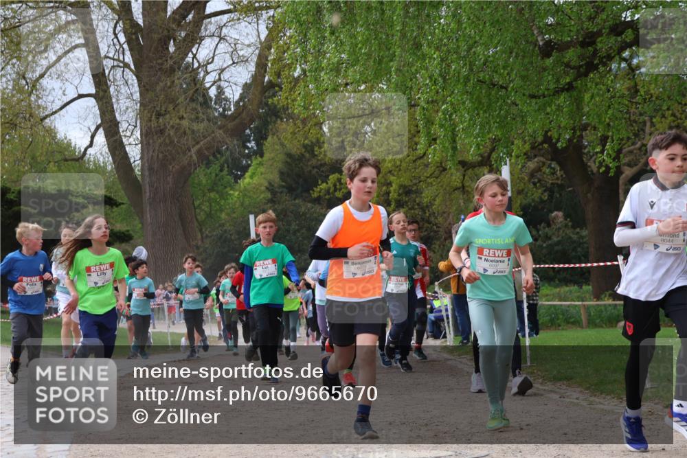 25.04.2026 - Das Zehntel Zöllner http://msf.ph/oto/9665670 25.04.2026 09:40:31 Laufen 6078, 6097, 8044 meine-sportfotos.de