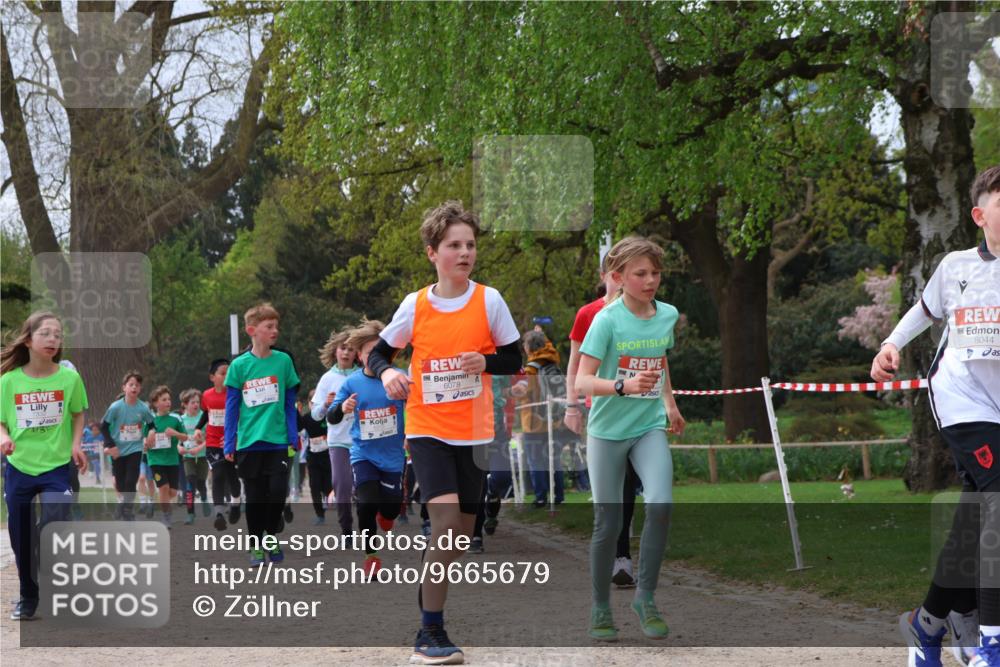 25.04.2026 - Das Zehntel Zöllner http://msf.ph/oto/9665679 25.04.2026 09:40:32 Laufen 6078, 8044 meine-sportfotos.de