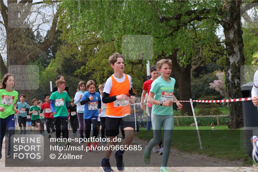 25.04.2026 - Das Zehntel Zöllner http://msf.ph/oto/9665685 25.04.2026 09:40:32 Laufen 6097, 6078 meine-sportfotos.de