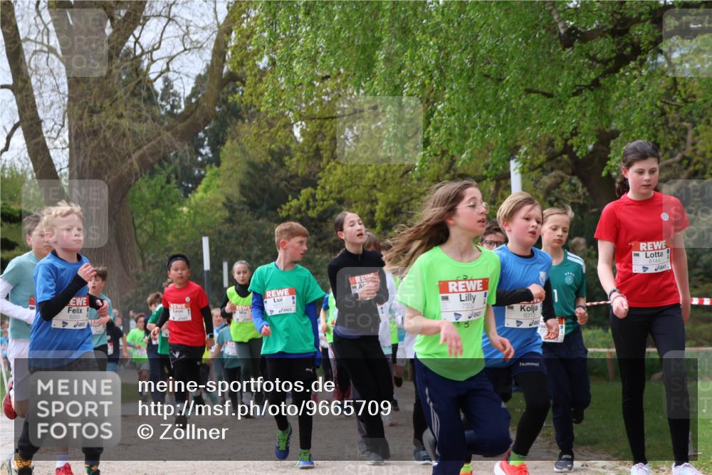 25.04.2026 - Das Zehntel Zöllner http://msf.ph/oto/9665709 25.04.2026 09:40:33 Laufen 6350, 6313, 6144 meine-sportfotos.de