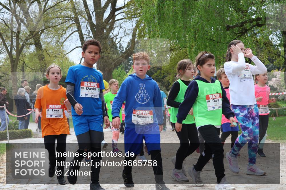 25.04.2026 - Das Zehntel Zöllner http://msf.ph/oto/9665758 25.04.2026 11:47:35 Laufen 12359, 11121, 11132, 10754, 7777 meine-sportfotos.de