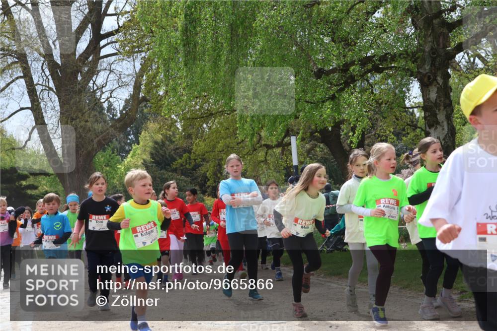 25.04.2026 - Das Zehntel Zöllner http://msf.ph/oto/9665866 25.04.2026 11:47:40 Laufen 10725 meine-sportfotos.de