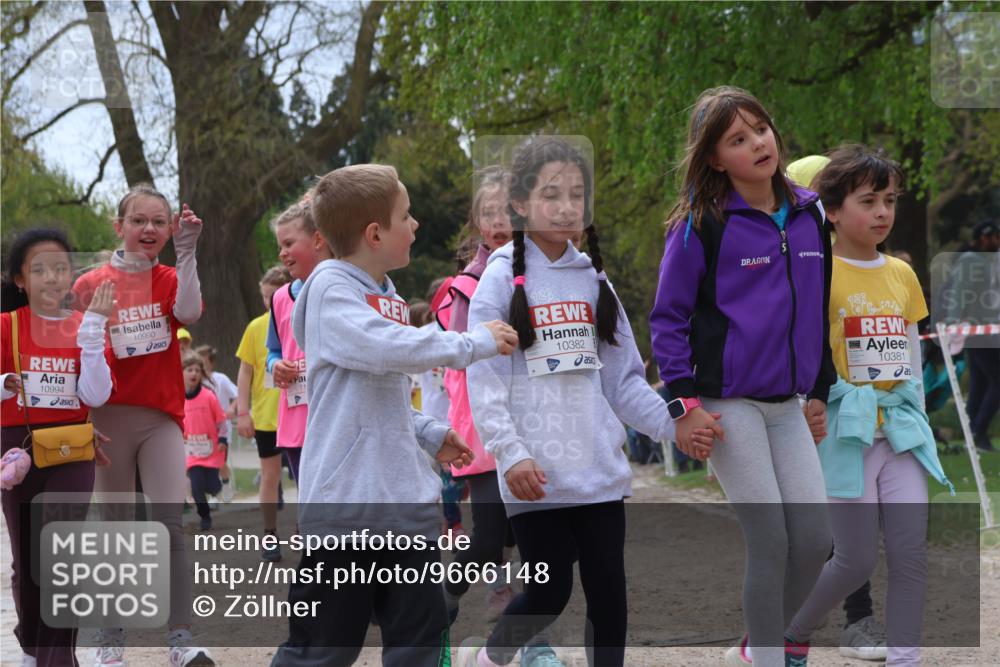 25.04.2026 - Das Zehntel Zöllner http://msf.ph/oto/9666148 25.04.2026 11:47:52 Laufen 10994, 10990, 11, 10382, 128, 10381 meine-sportfotos.de