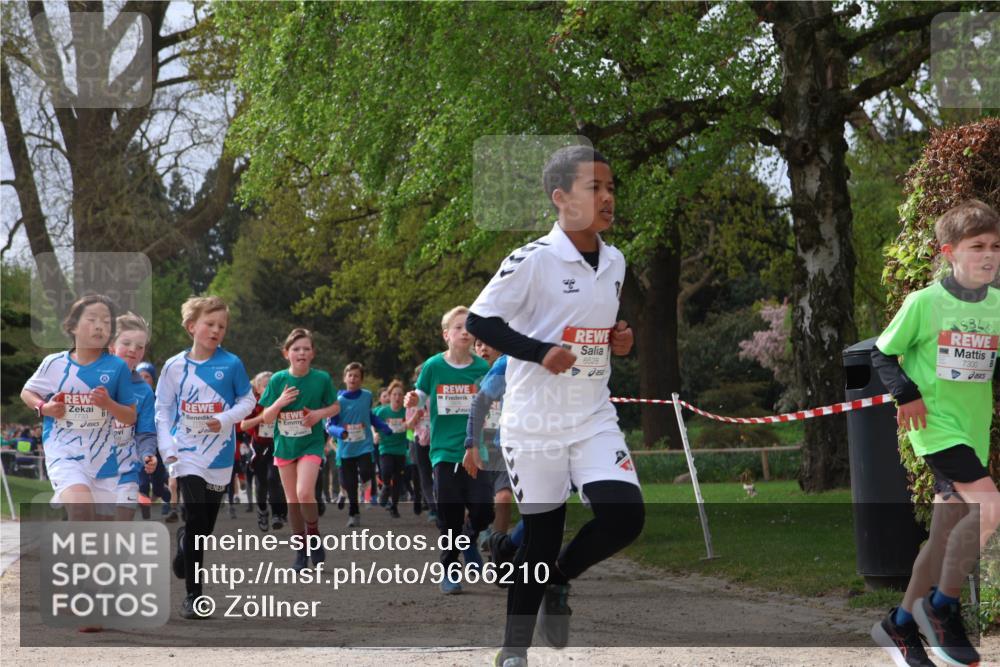 25.04.2026 - Das Zehntel Zöllner http://msf.ph/oto/9666210 25.04.2026 09:40:49 Laufen 7733, 6528, 7300 meine-sportfotos.de