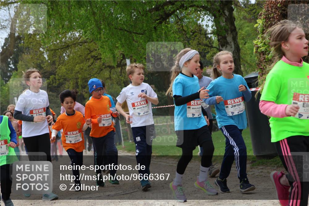 25.04.2026 - Das Zehntel Zöllner http://msf.ph/oto/9666367 25.04.2026 11:48:04 Laufen 12334, 13037, 12483, 12476, 125 meine-sportfotos.de