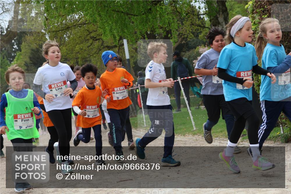 25.04.2026 - Das Zehntel Zöllner http://msf.ph/oto/9666376 25.04.2026 11:48:04 Laufen 10751, 11061, 12339, 12334, 13037, 1247 meine-sportfotos.de