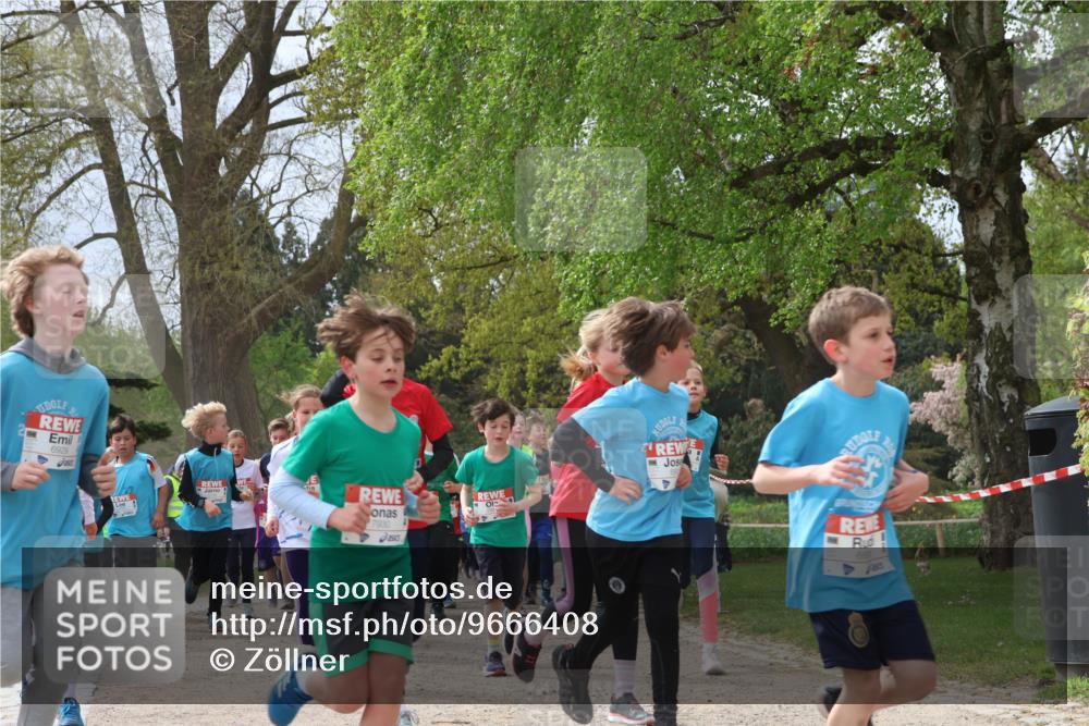 25.04.2026 - Das Zehntel Zöllner http://msf.ph/oto/9666408 25.04.2026 09:40:56 Laufen 6929, 7930 meine-sportfotos.de