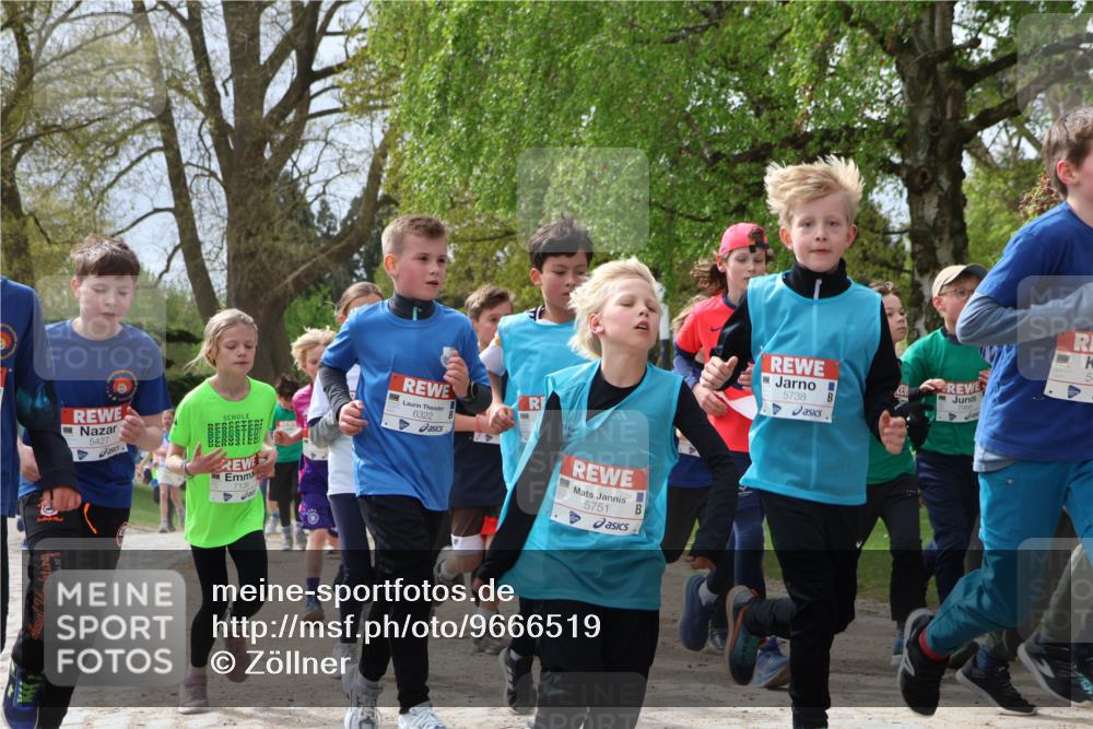 25.04.2026 - Das Zehntel Zöllner http://msf.ph/oto/9666519 25.04.2026 09:41:01 Laufen 820, 5427, 6322, 7136, 5751, 5738, 5 meine-sportfotos.de