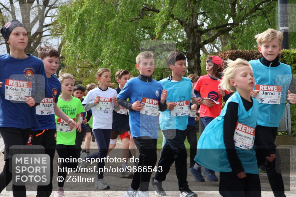 25.04.2026 - Das Zehntel Zöllner http://msf.ph/oto/9666543 25.04.2026 09:41:01 Laufen 5433, 5427, 7136, 6766, 6322, 5777, 5751, 5738 meine-sportfotos.de