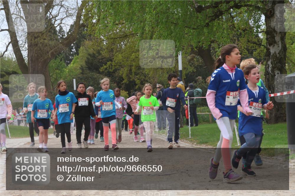 25.04.2026 - Das Zehntel Zöllner http://msf.ph/oto/9666550 25.04.2026 11:48:11 Laufen 1010, 10112 meine-sportfotos.de