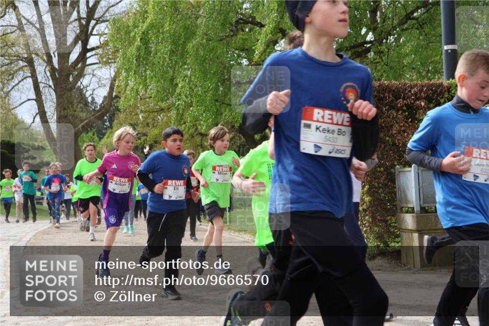25.04.2026 - Das Zehntel Zöllner http://msf.ph/oto/9666570 25.04.2026 09:41:02 Laufen 5450, 5433, 632 meine-sportfotos.de