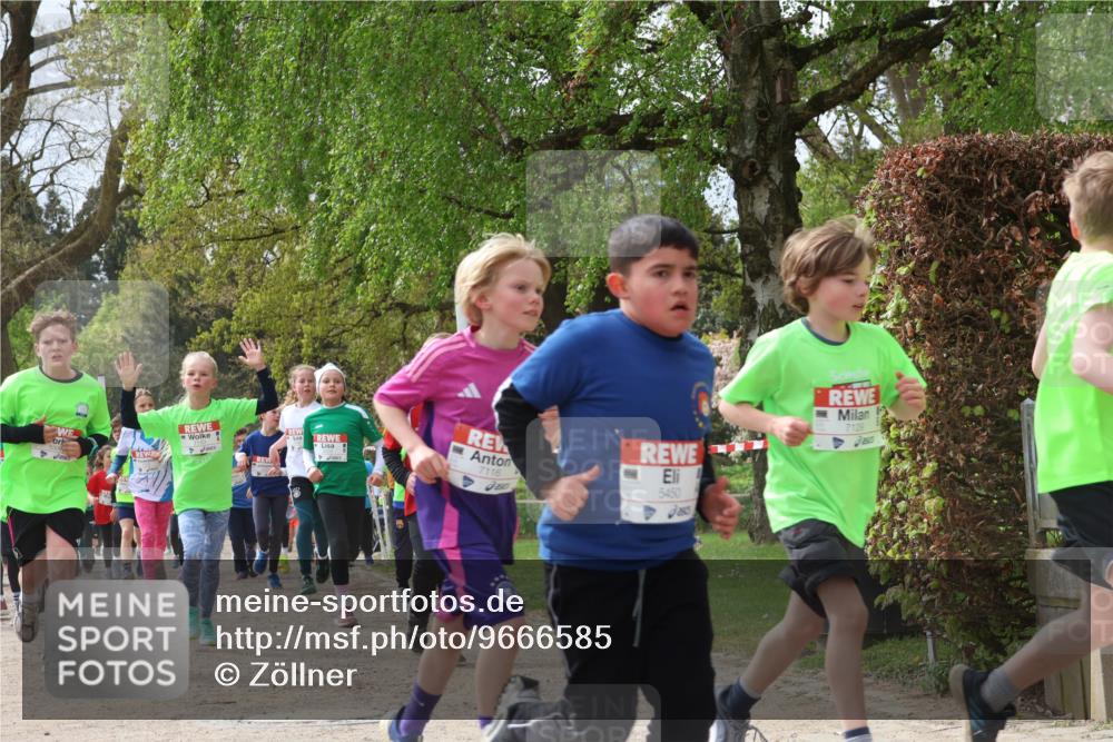 25.04.2026 - Das Zehntel Zöllner http://msf.ph/oto/9666585 25.04.2026 09:41:03 Laufen 7116, 5450, 7129 meine-sportfotos.de