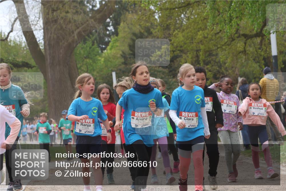 25.04.2026 - Das Zehntel Zöllner http://msf.ph/oto/9666610 25.04.2026 11:48:13 Laufen 11304, 78, 11319, 11317, 14, 11107, 11115 meine-sportfotos.de