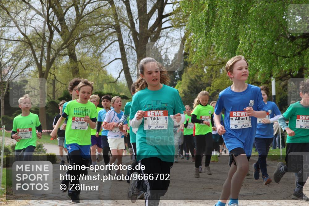 25.04.2026 - Das Zehntel Zöllner http://msf.ph/oto/9666702 25.04.2026 09:41:07 Laufen 7126, 5906, 6321, 7927 meine-sportfotos.de