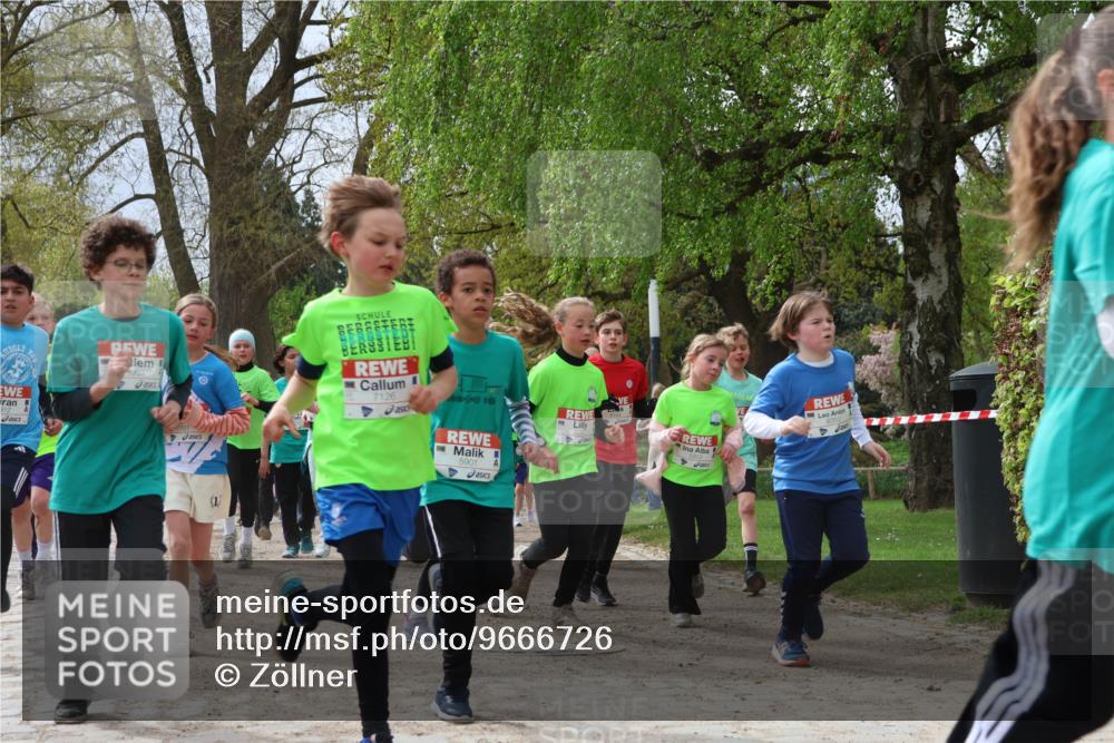 25.04.2026 - Das Zehntel Zöllner http://msf.ph/oto/9666726 25.04.2026 09:41:08 Laufen 903, 7126, 5901 meine-sportfotos.de