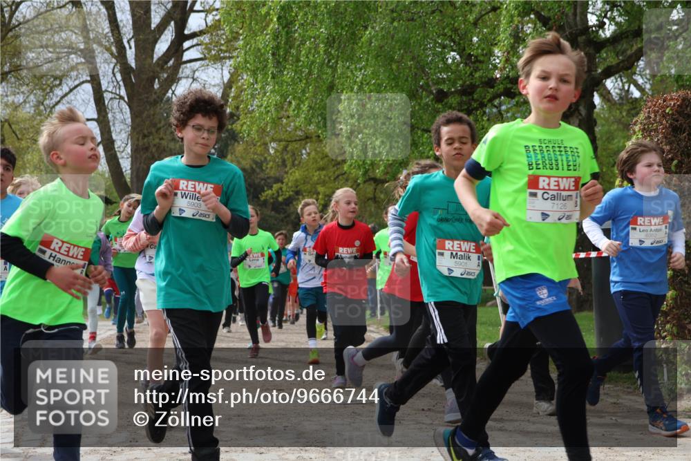 25.04.2026 - Das Zehntel Zöllner http://msf.ph/oto/9666744 25.04.2026 09:41:09 Laufen 5903, 5901, 7126, 6352 meine-sportfotos.de