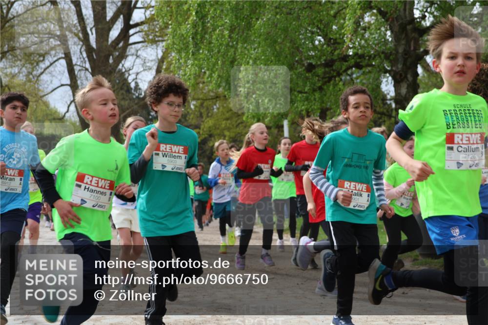 25.04.2026 - Das Zehntel Zöllner http://msf.ph/oto/9666750 25.04.2026 09:41:09 Laufen 6912, 7100, 5903, 901, 7126 meine-sportfotos.de