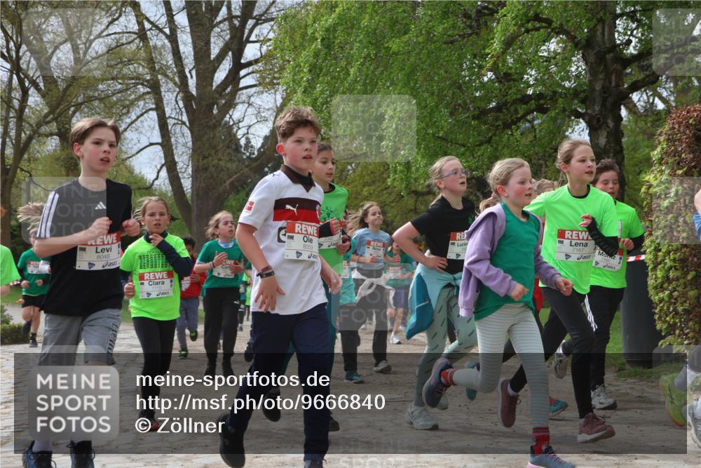 25.04.2026 - Das Zehntel Zöllner http://msf.ph/oto/9666840 25.04.2026 09:41:11 Laufen 8048, 8059, 7167 meine-sportfotos.de