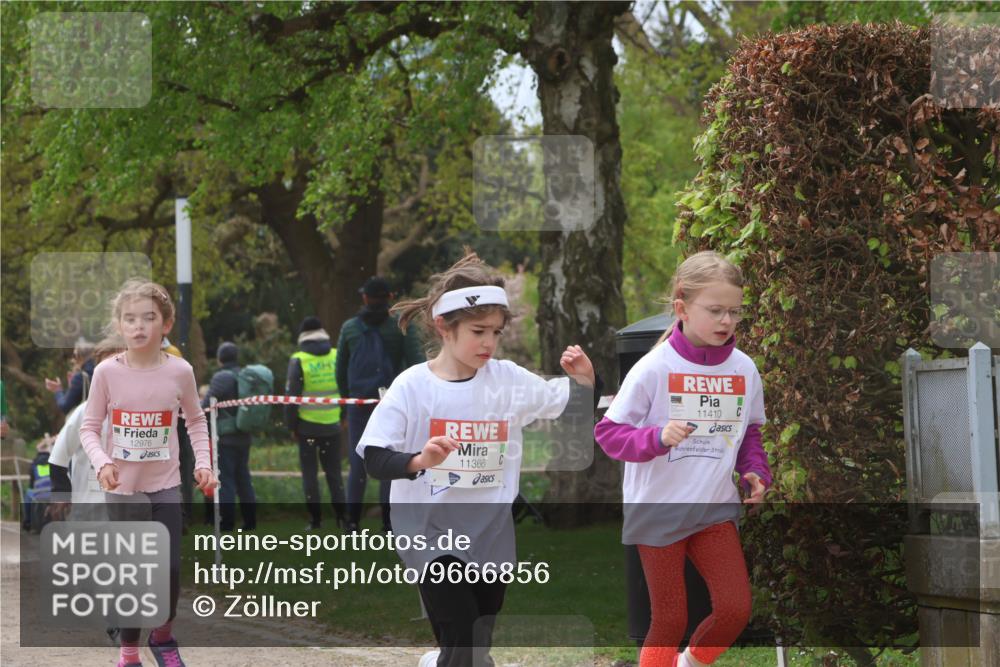 25.04.2026 - Das Zehntel Zöllner http://msf.ph/oto/9666856 25.04.2026 11:48:21 Laufen 12976, 11366, 11410 meine-sportfotos.de