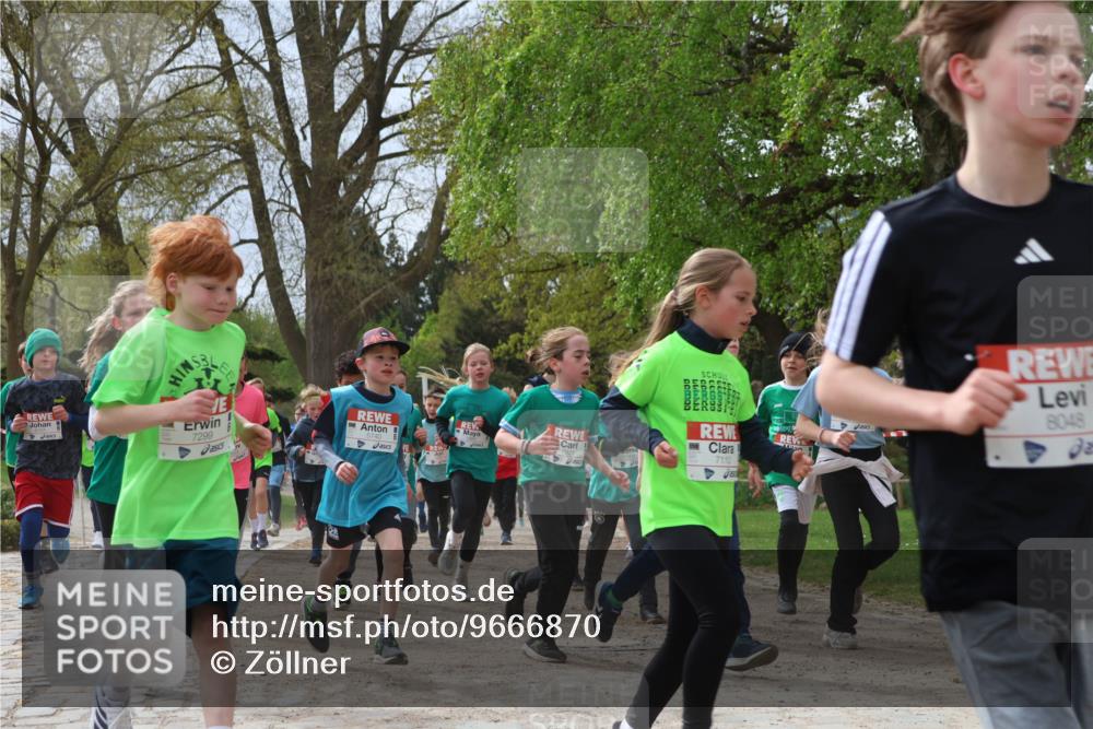 25.04.2026 - Das Zehntel Zöllner http://msf.ph/oto/9666870 25.04.2026 09:41:12 Laufen 7299, 7110, 8048 meine-sportfotos.de