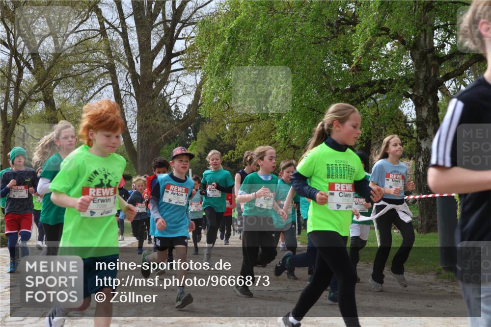 25.04.2026 - Das Zehntel Zöllner http://msf.ph/oto/9666873 25.04.2026 09:41:12 Laufen 7299, 7110 meine-sportfotos.de