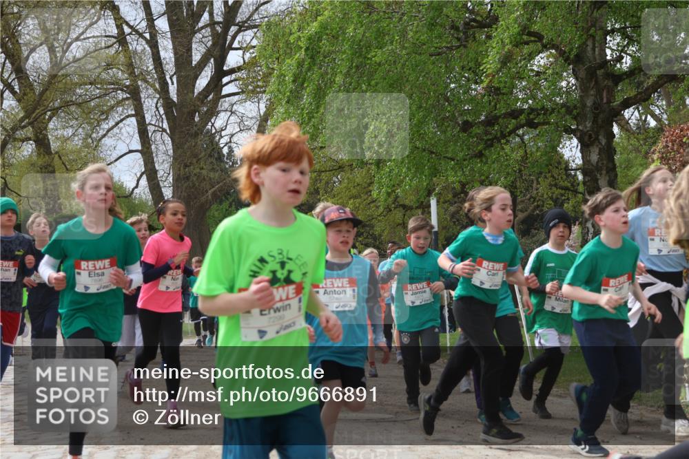 25.04.2026 - Das Zehntel Zöllner http://msf.ph/oto/9666891 25.04.2026 09:41:13 Laufen 7896, 3, 5740, 7299 meine-sportfotos.de