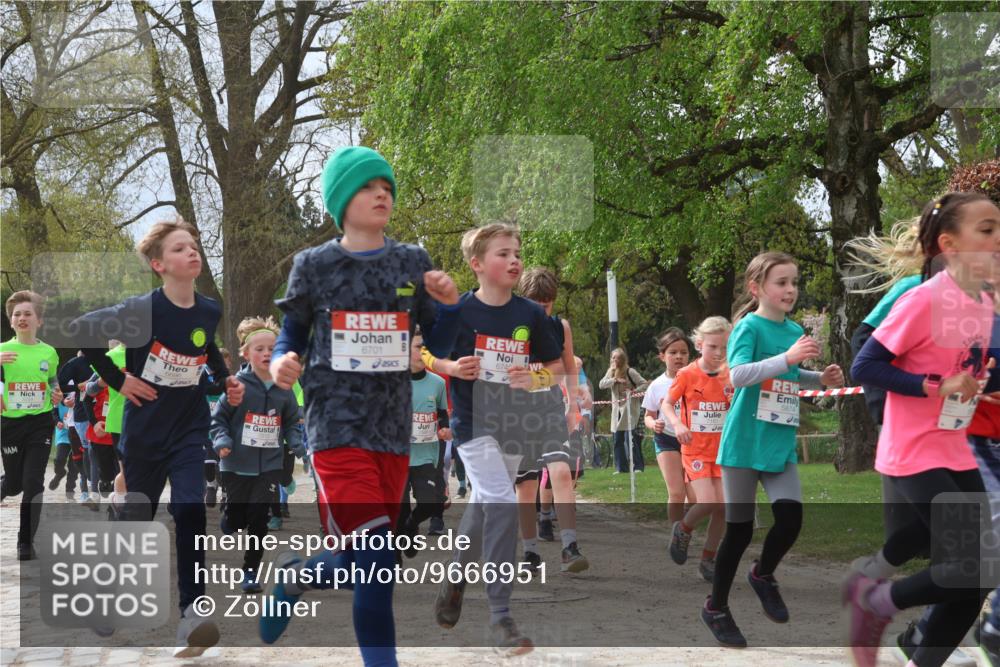 25.04.2026 - Das Zehntel Zöllner http://msf.ph/oto/9666951 25.04.2026 09:41:14 Laufen 7513, 6701, 5874 meine-sportfotos.de