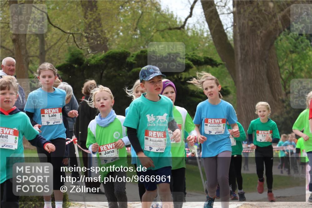 25.04.2026 - Das Zehntel Zöllner http://msf.ph/oto/9666961 25.04.2026 11:48:24 Laufen 2820, 12489, 12081, 12823, 12490 meine-sportfotos.de